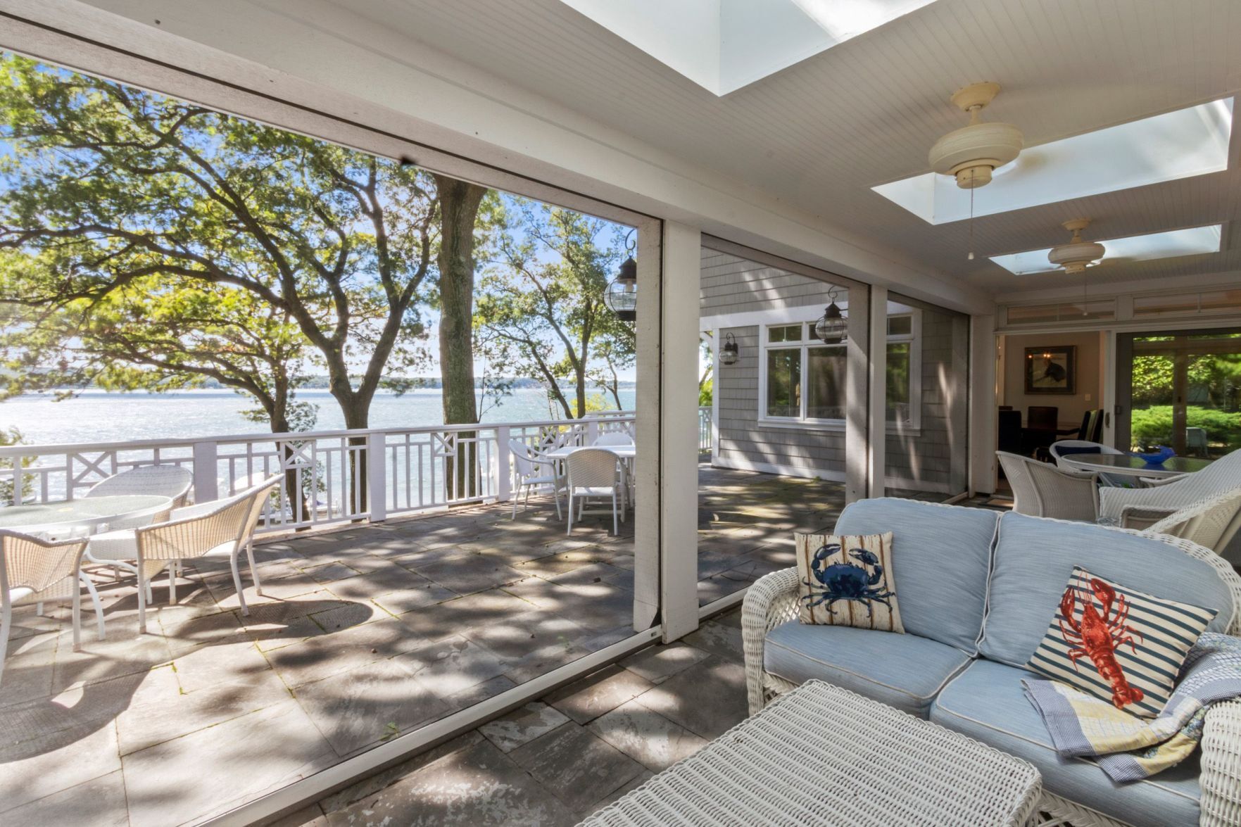 Screened-in porch